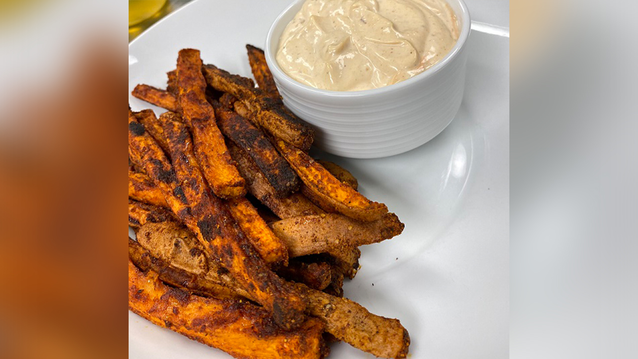 Easy Meals for Cancer Patients Sweet Potato Fries and Dipping Sauce
